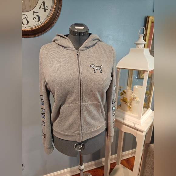 PINK Victoria's Secret Tops - PINK Victoria's Secret Sequin Bling Sleeve Gray Hoodie Size Small *NO STRING*